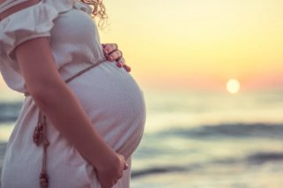 做胎儿亲子鉴定有影响吗，孕期5个月能够做亲子鉴定吗